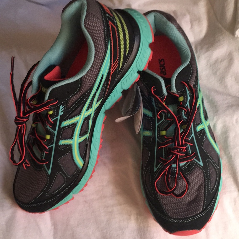 Women’s ASICS size 11 sneakers